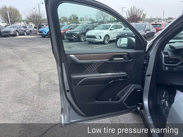 Used 2024 GMC Acadia Denali w/ LPO, Floor Liner Package image 30