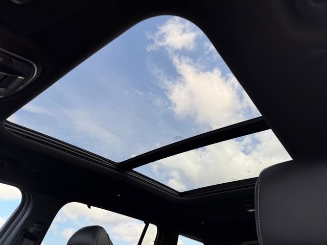 New 2025 Jeep Grand Cherokee L Limited image 21