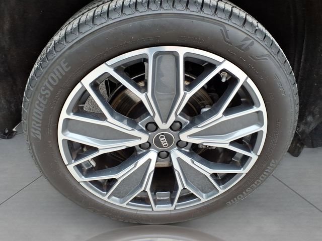 Used 2025 Audi Q5 Premium w/ Premium Plus AWD/4WD image 7