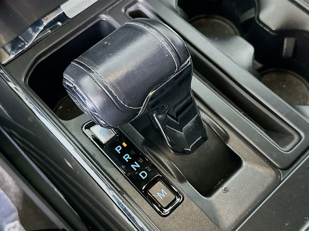 Used 2022 Ford F150 Lariat w/ Equipment Group 502A High image 28