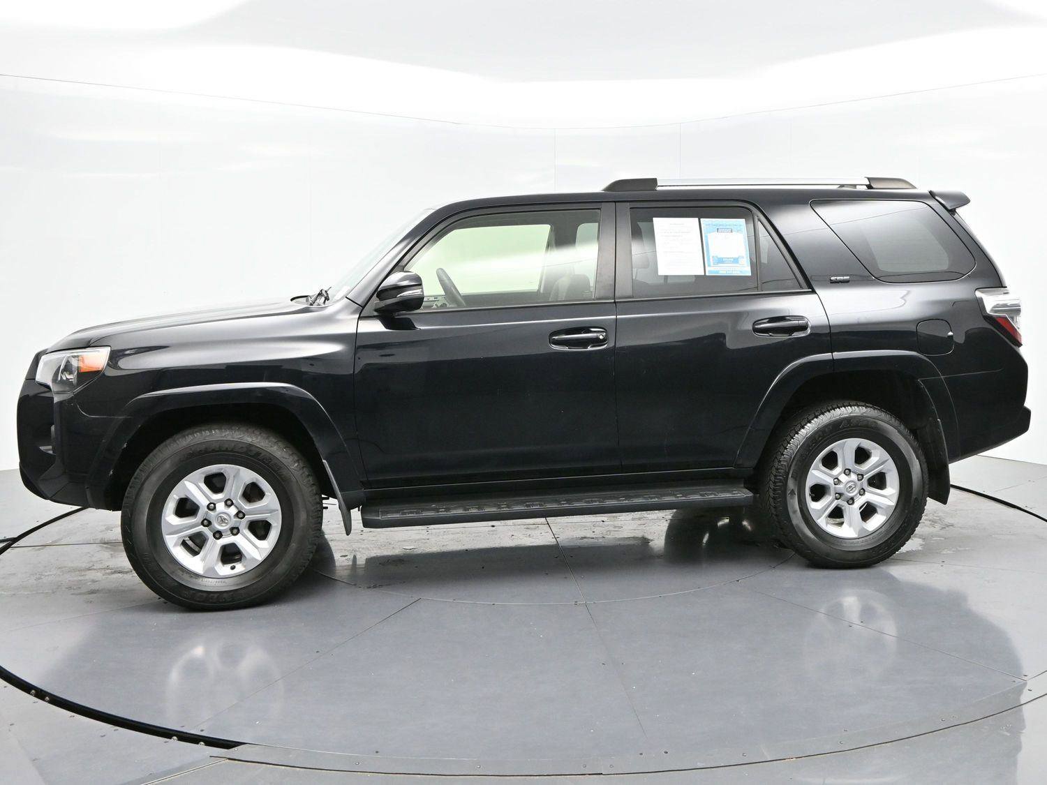 Used 2023 Toyota 4Runner SR5 Premium AWD/4WD image 4