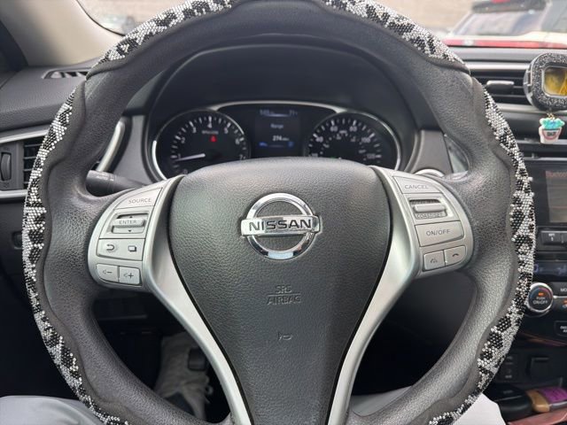 Used 2015 Nissan Rogue SV w/ SV Moonroof Package FWD image 10