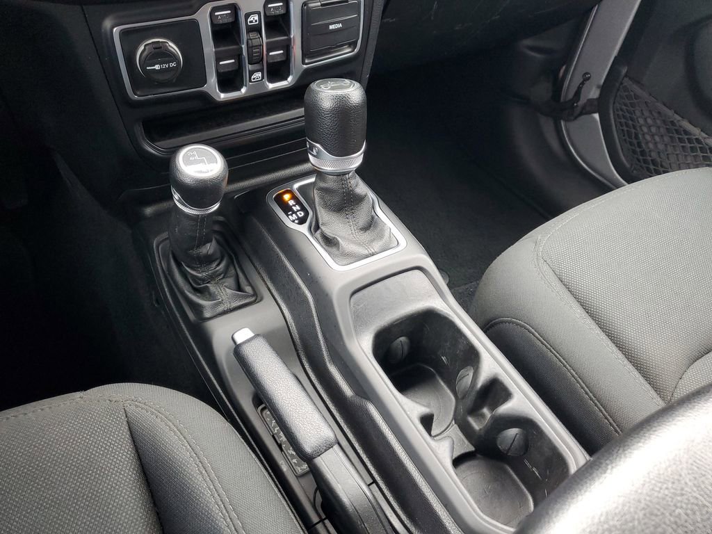 Used 2018 Jeep Wrangler Unlimited Sport S image 19