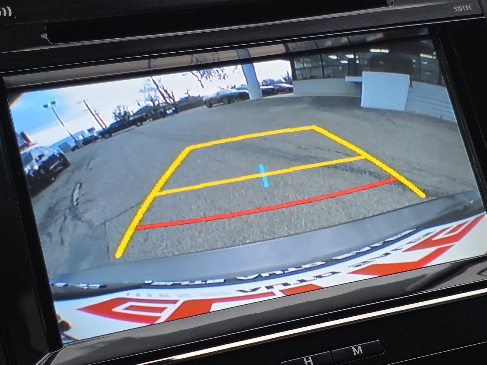 Used 2018 Toyota Avalon Limited image 25