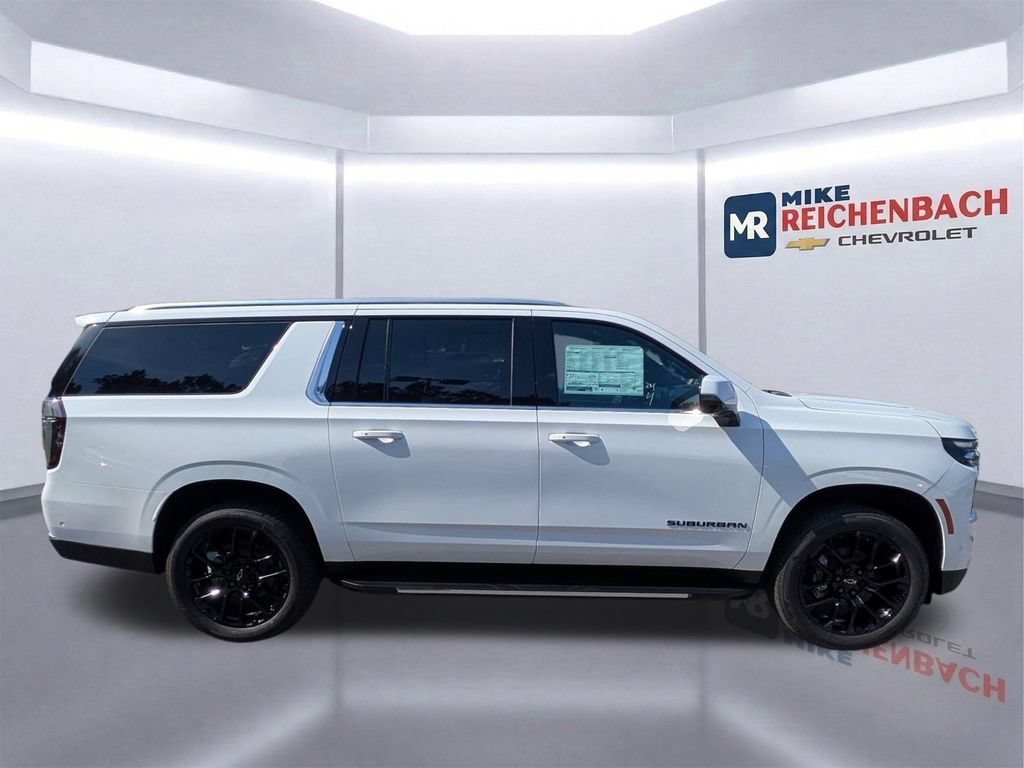 New 2026 Chevrolet Suburban LT w/ Comfort Package RWD image 4