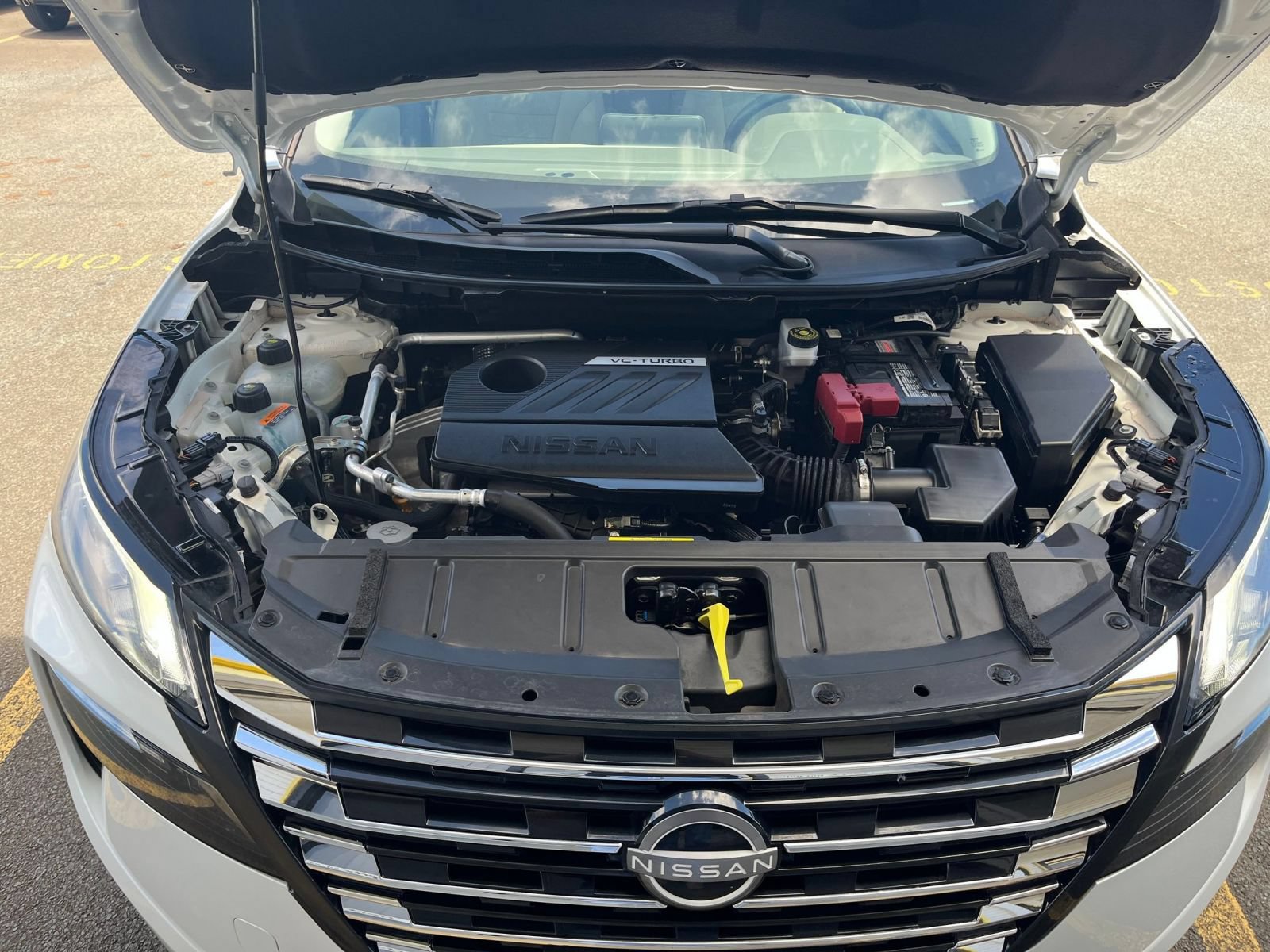 Used 2025 Nissan Rogue SV FWD image 33
