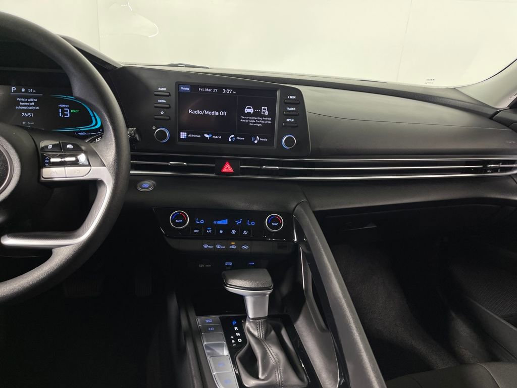 Certified 2025 Hyundai Elantra Blue image 16