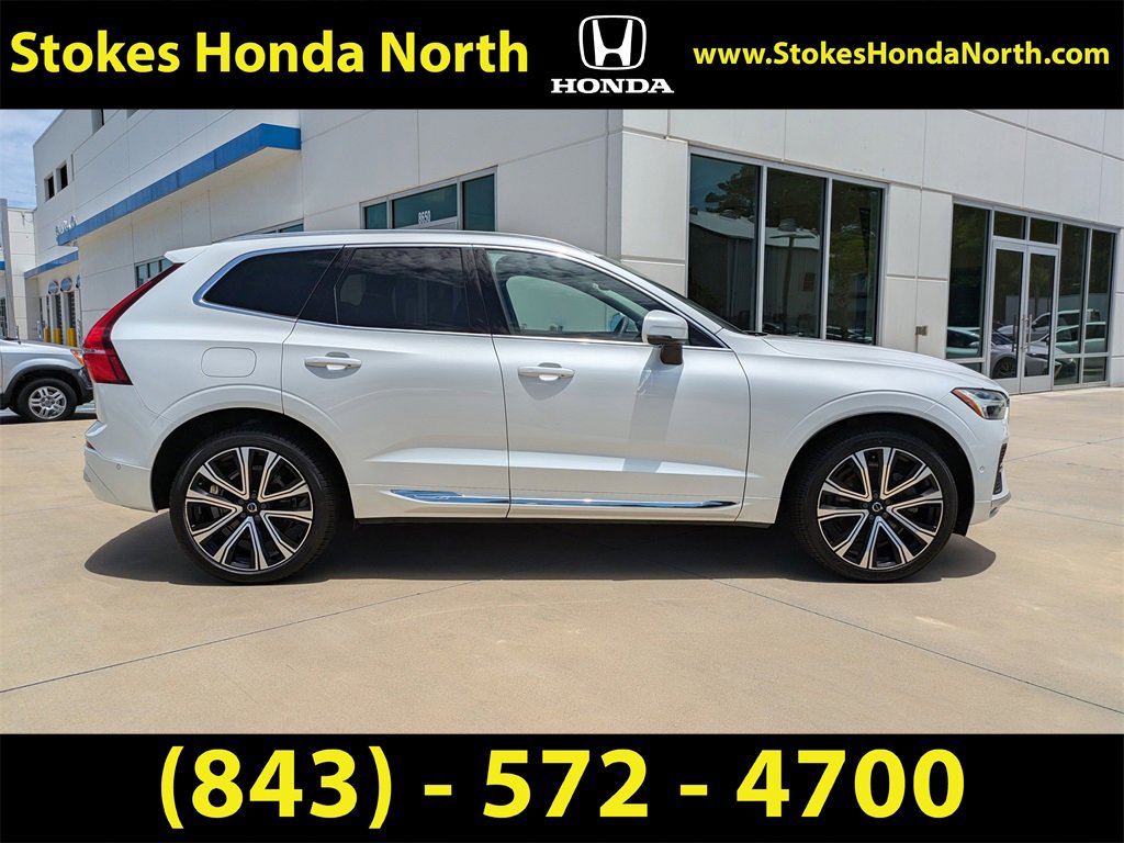 Used 2023 Volvo XC60 B6 Ultimate w/ Protection Package Premier image 3
