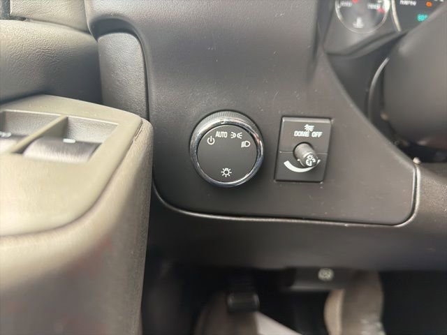 Used 2015 Chevrolet Express 2500 image 17