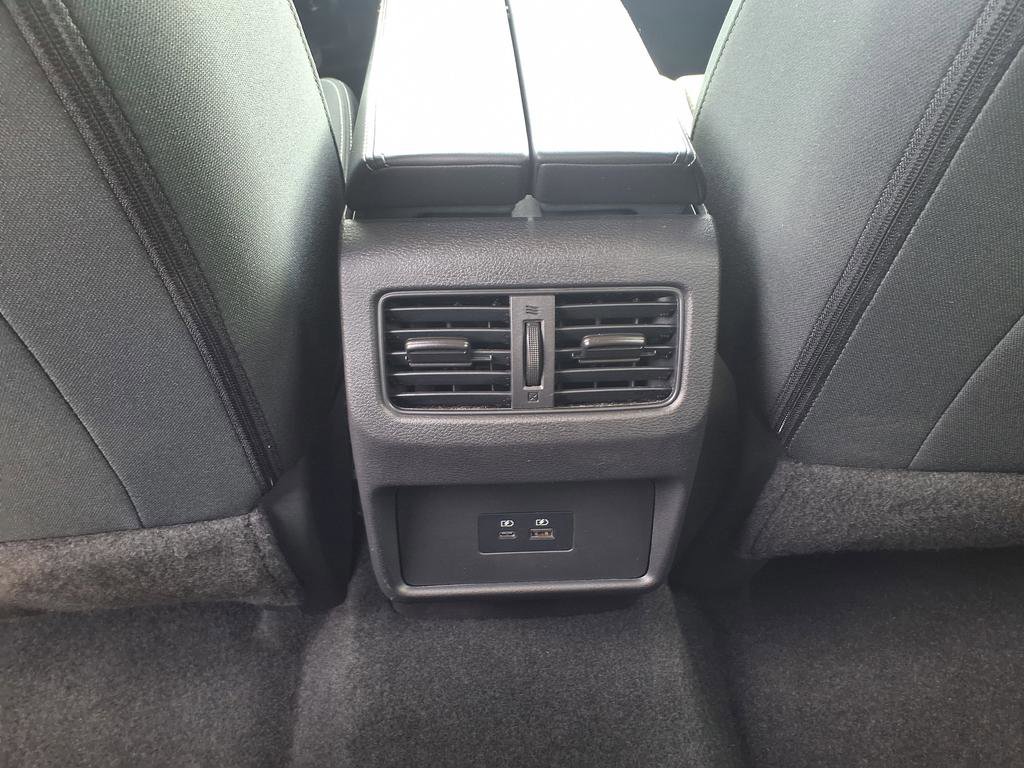 Used 2023 Nissan Rogue SV image 41