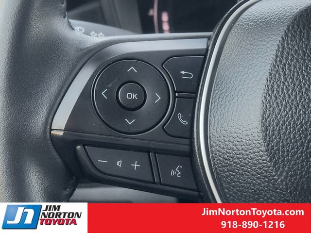 Used 2025 Toyota Corolla SE w/ SE Premium Package FWD image 29