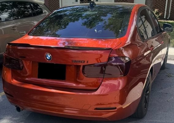 Used 2018 BMW 320i xDrive Sedan w/ Convenience Package AWD/4WD image 2