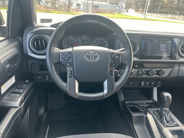 Used 2018 Toyota Tacoma TRD Off-Road image 13