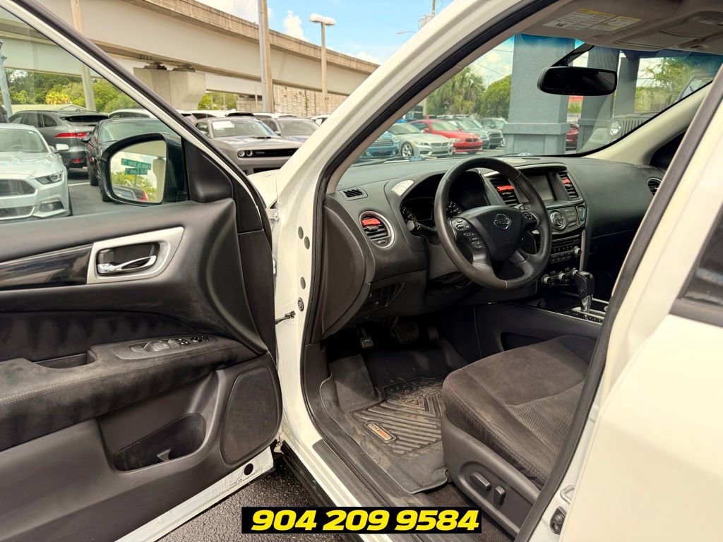 Used 2016 Nissan Pathfinder SV FWD image 19