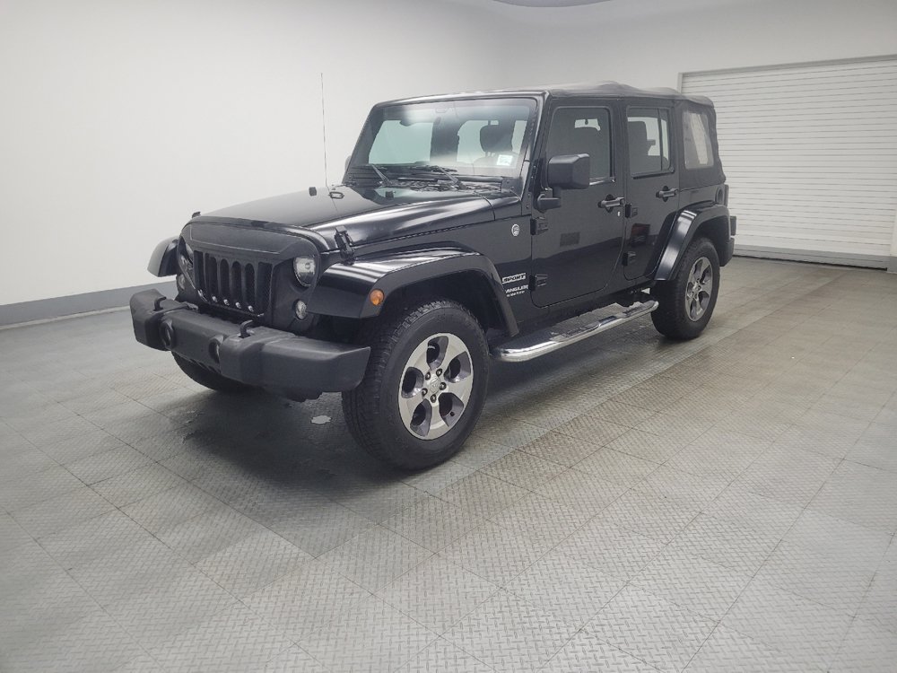 Used 2015 Jeep Wrangler Unlimited Sport w/ Connectivity Group AWD/4WD image 2
