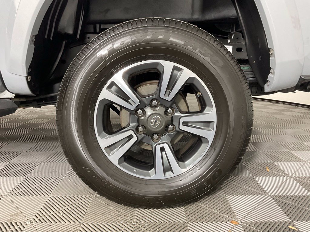 Used 2019 Toyota Tacoma TRD Sport RWD image 10