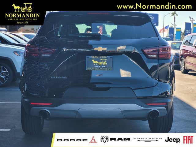 Used 2025 Chevrolet Blazer LT FWD image 5