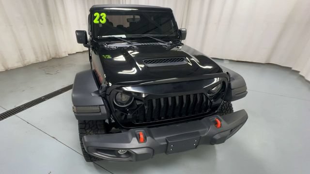 Used 2023 Jeep Gladiator Mojave AWD/4WD image 3