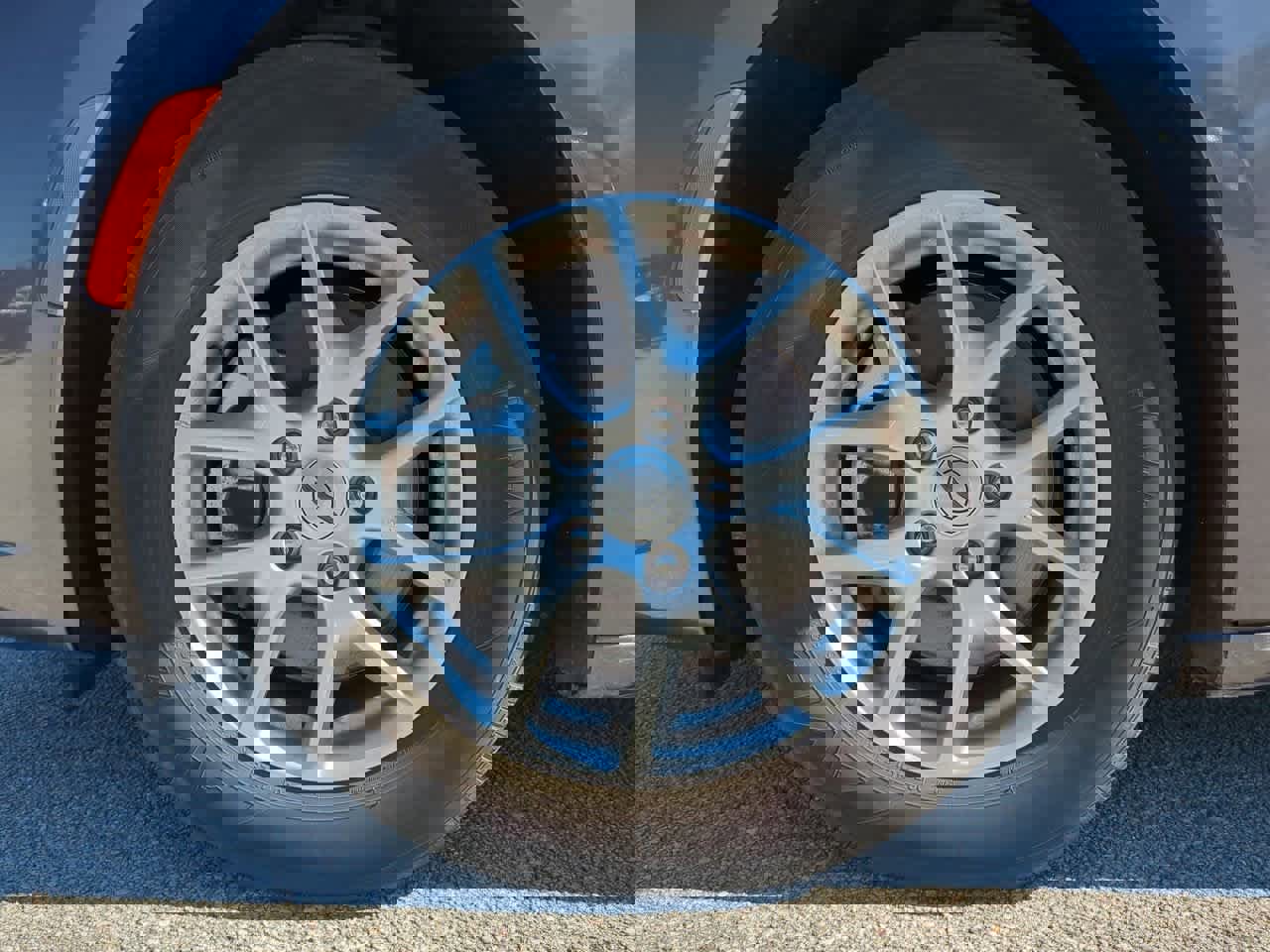 Used 2023 Chrysler Pacifica Touring-L image 14