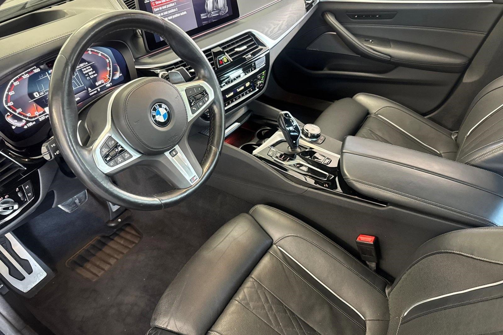 Used 2023 BMW M550i xDrive w/ Executive Package AWD/4WD image 4