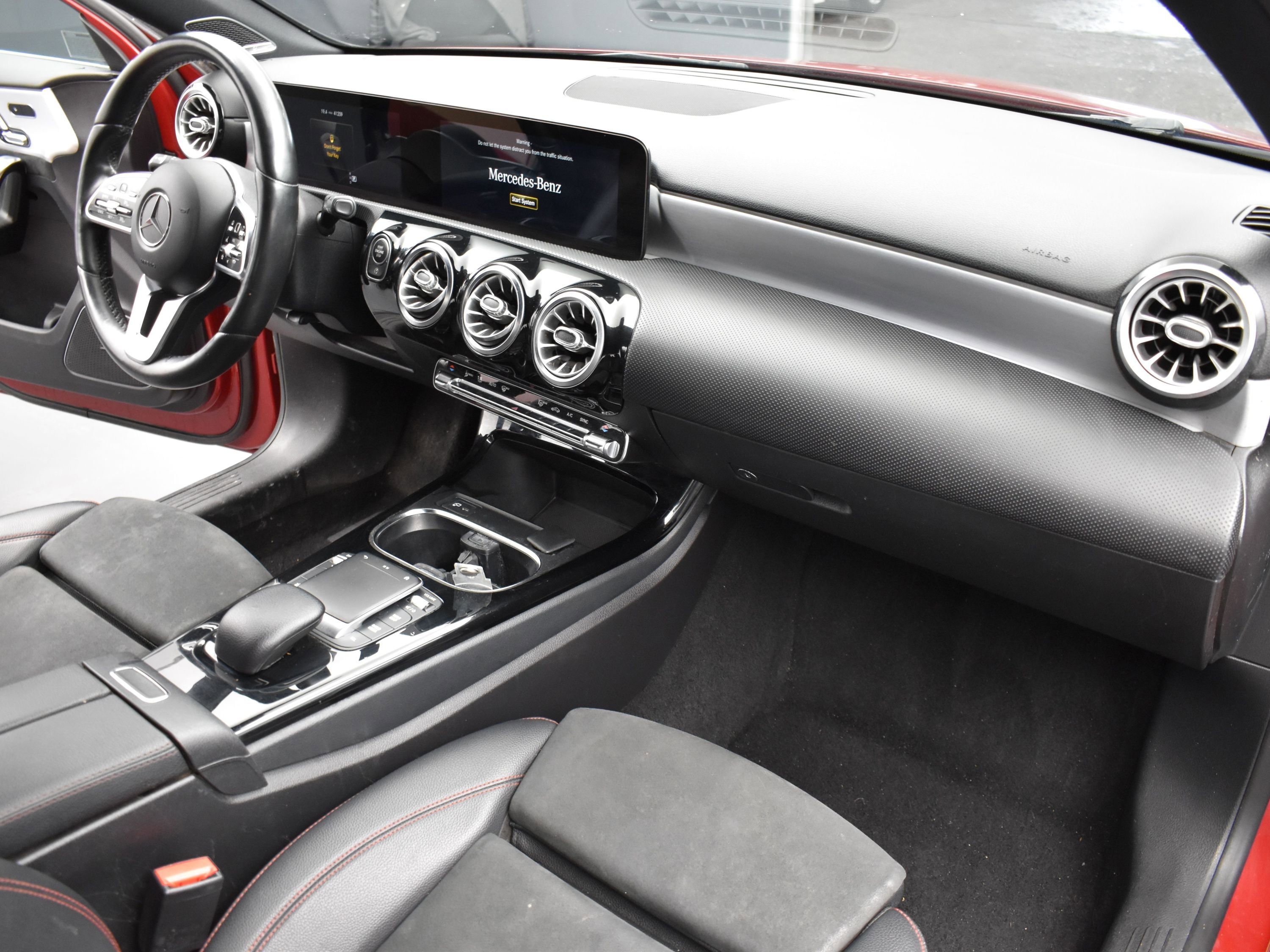 Used 2021 Mercedes-Benz A 220 4MATIC w/ AMG Line image 7