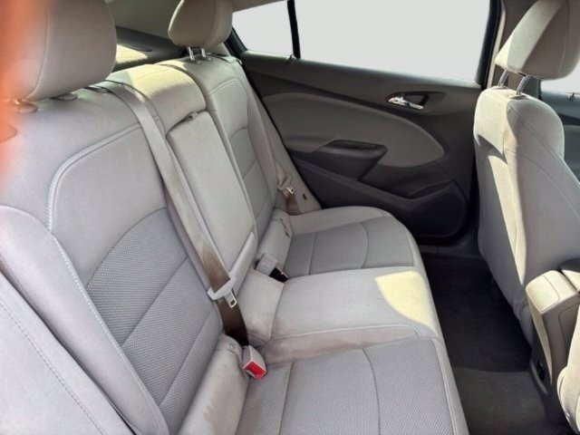 Used 2018 Chevrolet Cruze LT w/ Sun And Sound Package FWD image 37
