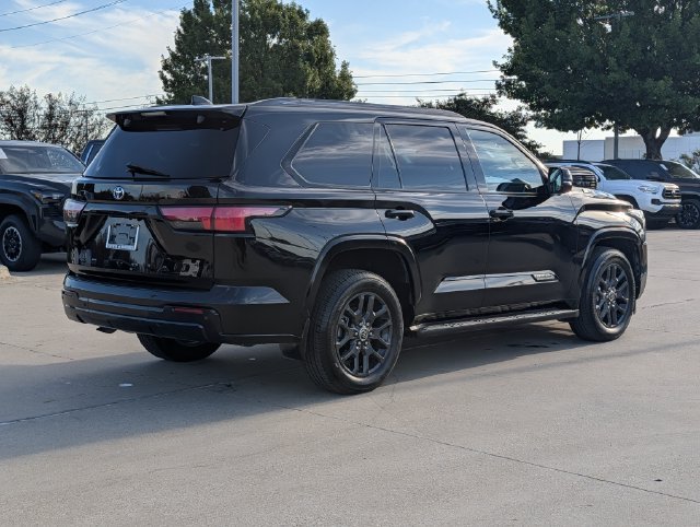 Used 2023 Toyota Sequoia Platinum AWD/4WD image 6