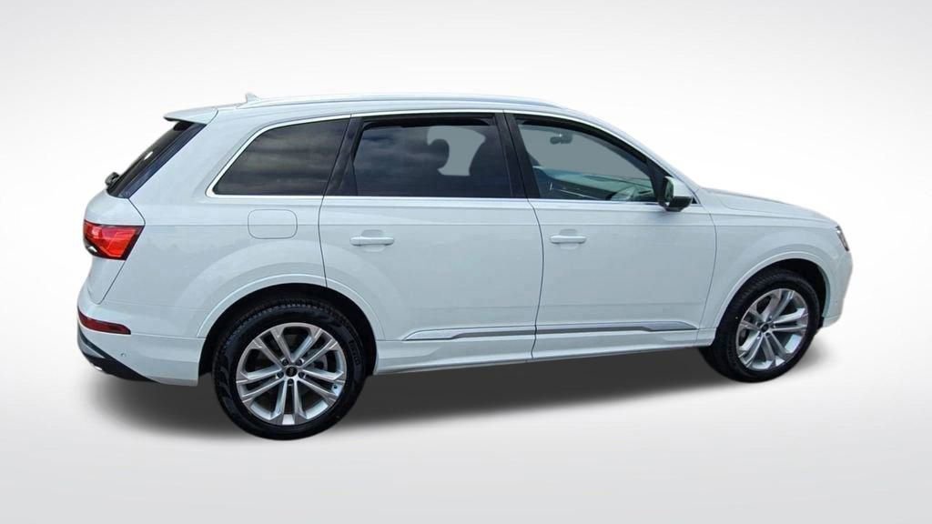Used 2025 Audi Q7 3.0T Premium Plus image 9