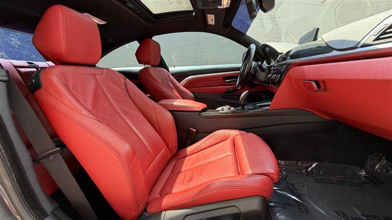 Used 2019 BMW 430i xDrive Coupe w/ M Sport Package AWD/4WD image 39