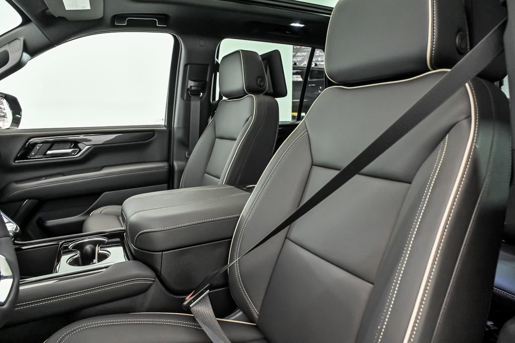 New 2026 GMC Yukon Elevation w/ Elevation Premium Package AWD/4WD image 9