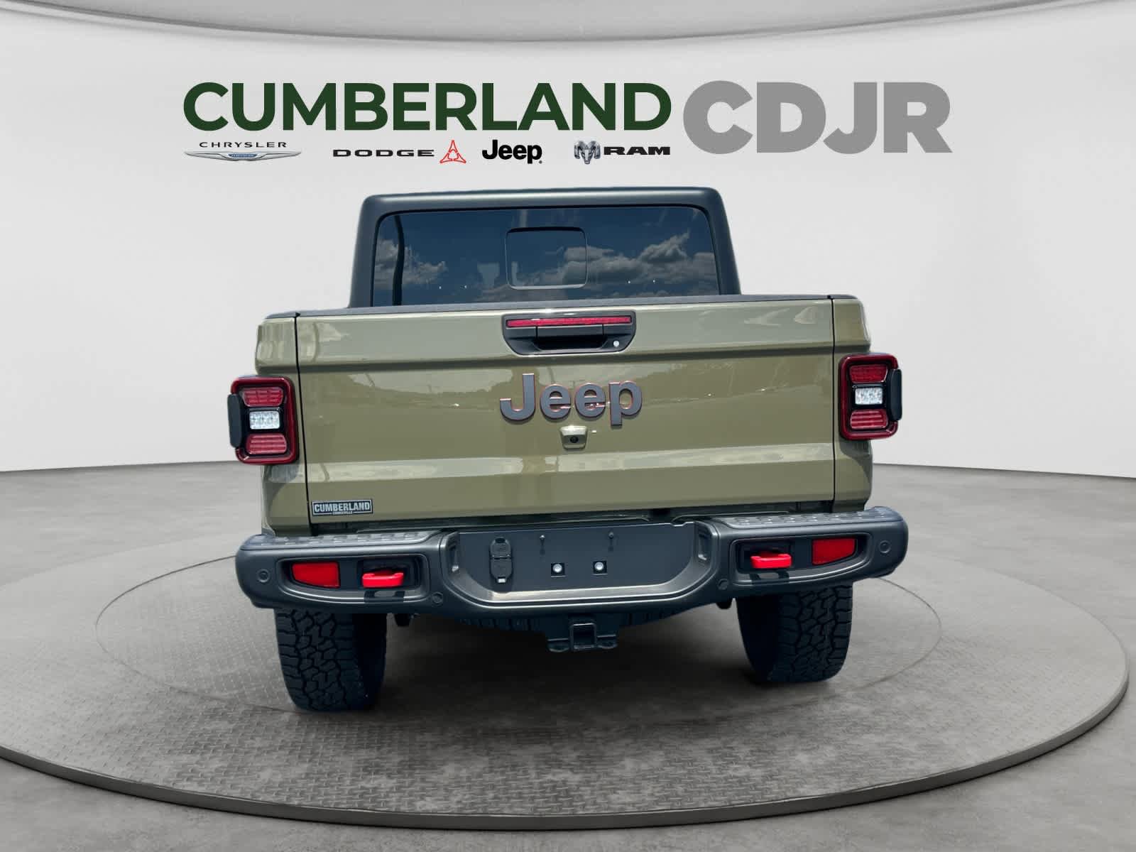 New 2025 Jeep Gladiator Rubicon w/ Safety Group AWD/4WD image 5