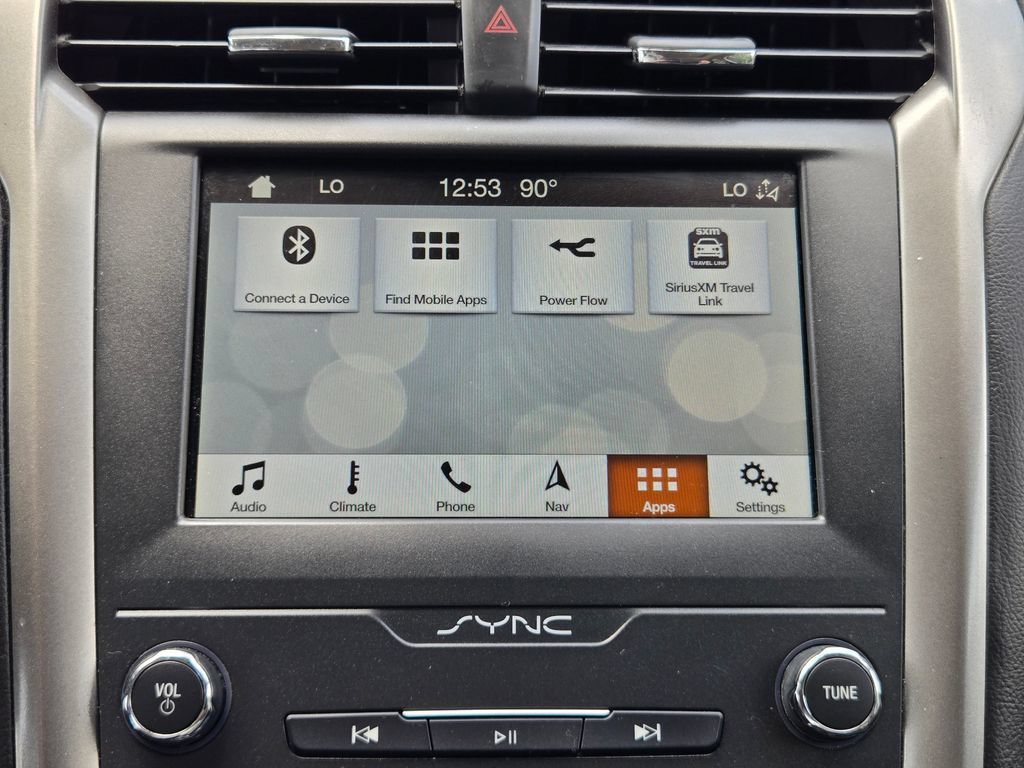 Used 2019 Ford Fusion SE FWD image 11