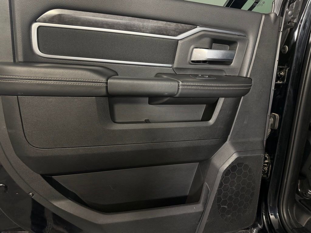 Used 2024 RAM 2500 Big Horn w/ Bed Utility Group image 27