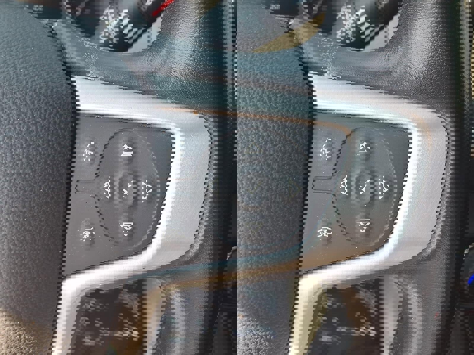 Used 2020 GMC Terrain SLT image 9