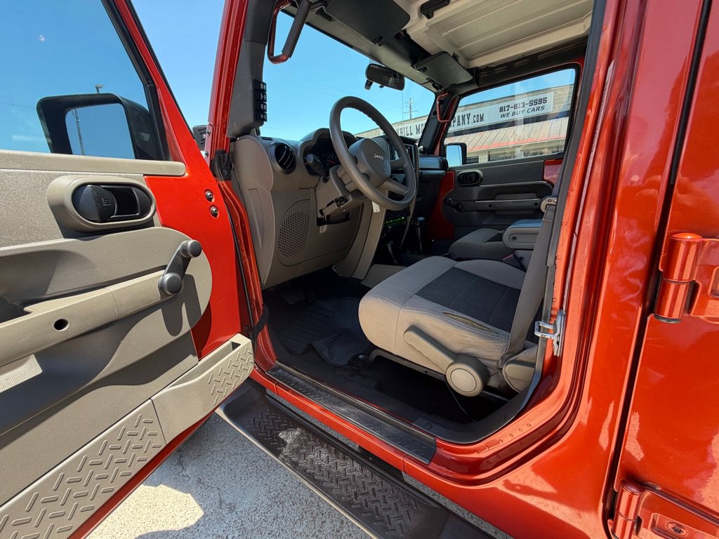 Used 2009 Jeep Wrangler Unlimited X AWD/4WD image 13