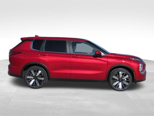 New 2025 Mitsubishi Outlander SE FWD image 2