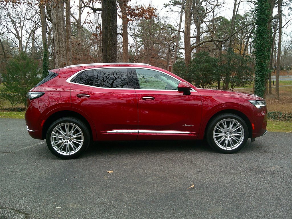 Used 2023 Buick Envision Avenir image 4