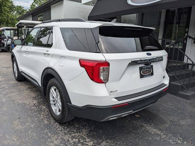 Used 2022 Ford Explorer XLT w/ Equipment Group 202A RWD image 3