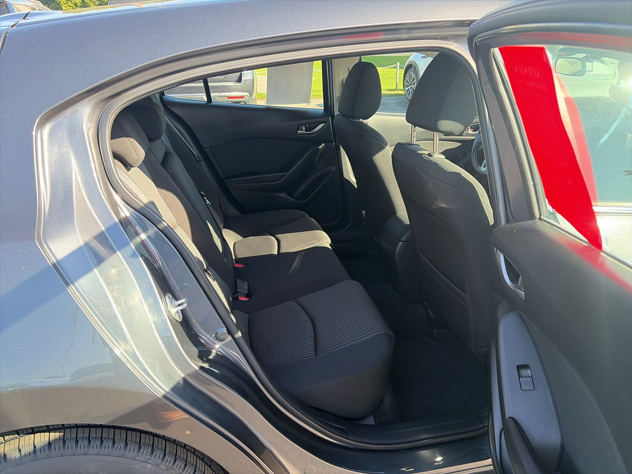 Used 2014 MAZDA MAZDA3 i Touring FWD image 16