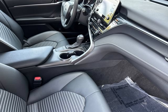Used 2023 Toyota Camry SE w/ Convenience Package FWD image 19