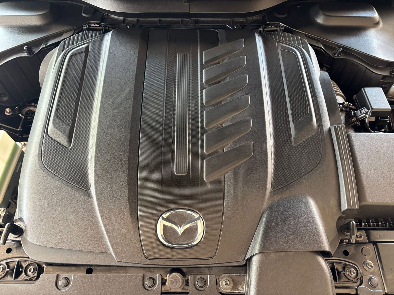 Used 2025 MAZDA CX-90 3.3 Turbo w/ Preferred Package AWD/4WD image 35