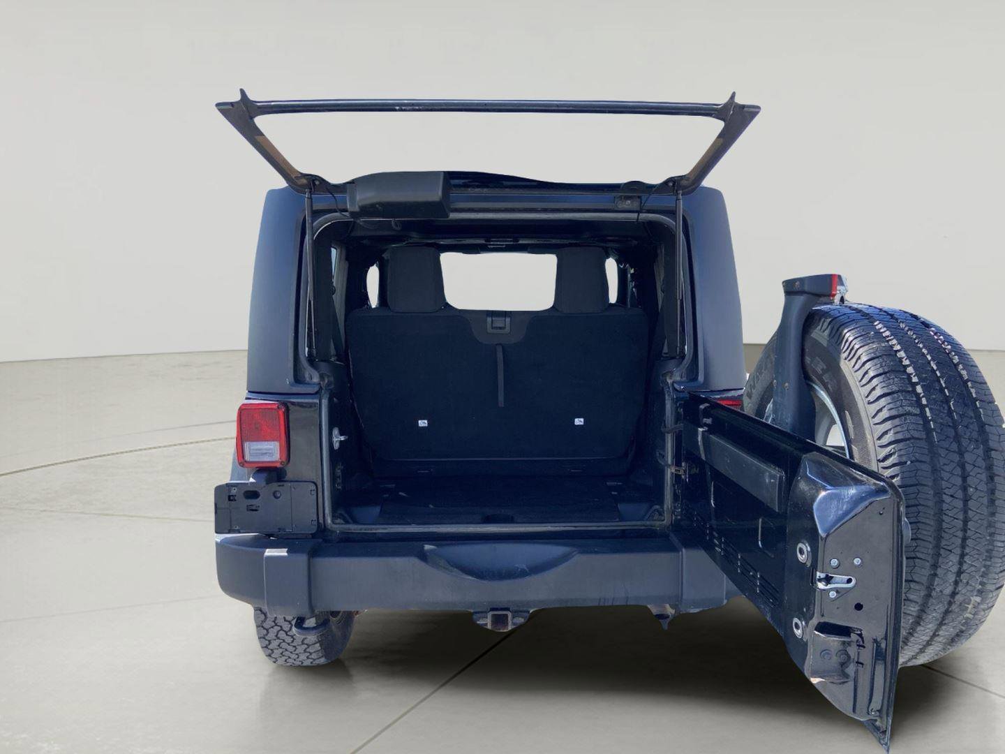 Used 2014 Jeep Wrangler Sport w/ Quick Order Package 23S AWD/4WD image 11