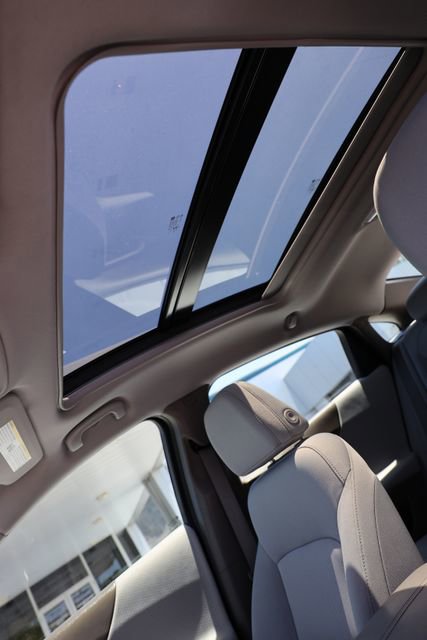 Used 2019 Chevrolet Malibu LT FWD image 36