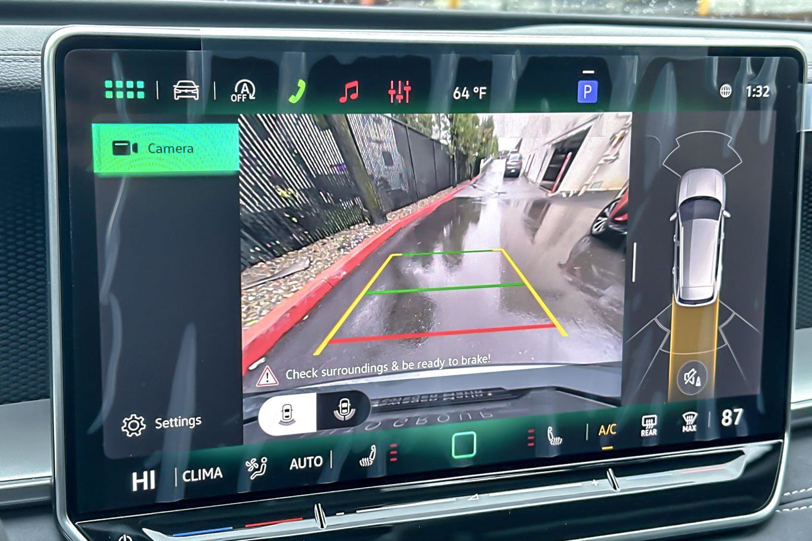 New 2026 Volkswagen Tiguan SE image 18