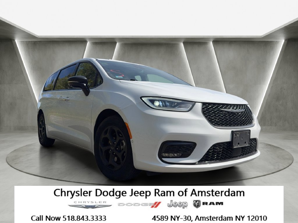 Used 2024 Chrysler Pacifica Limited