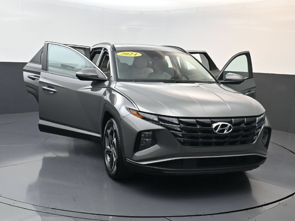 Certified 2024 Hyundai Tucson SEL w/ Convenience Package FWD image 32