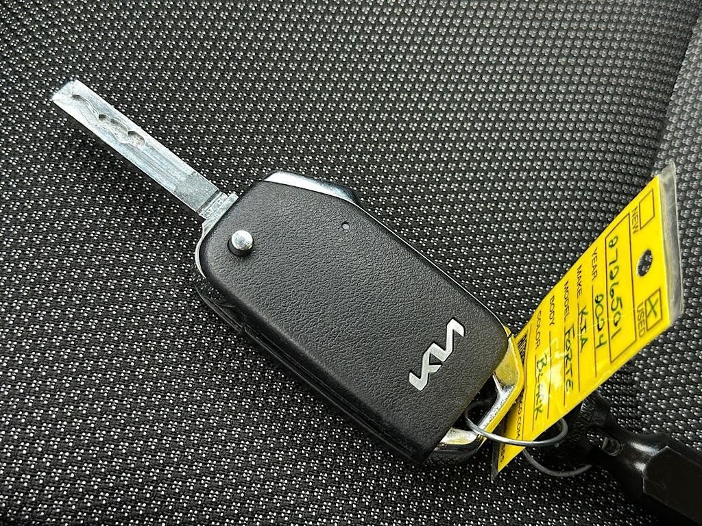 Used 2024 Kia Forte LXS FWD image 28