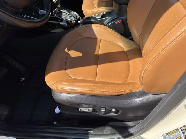 Used 2015 Kia Soul ! w/ Sun & Sound Package FWD image 15