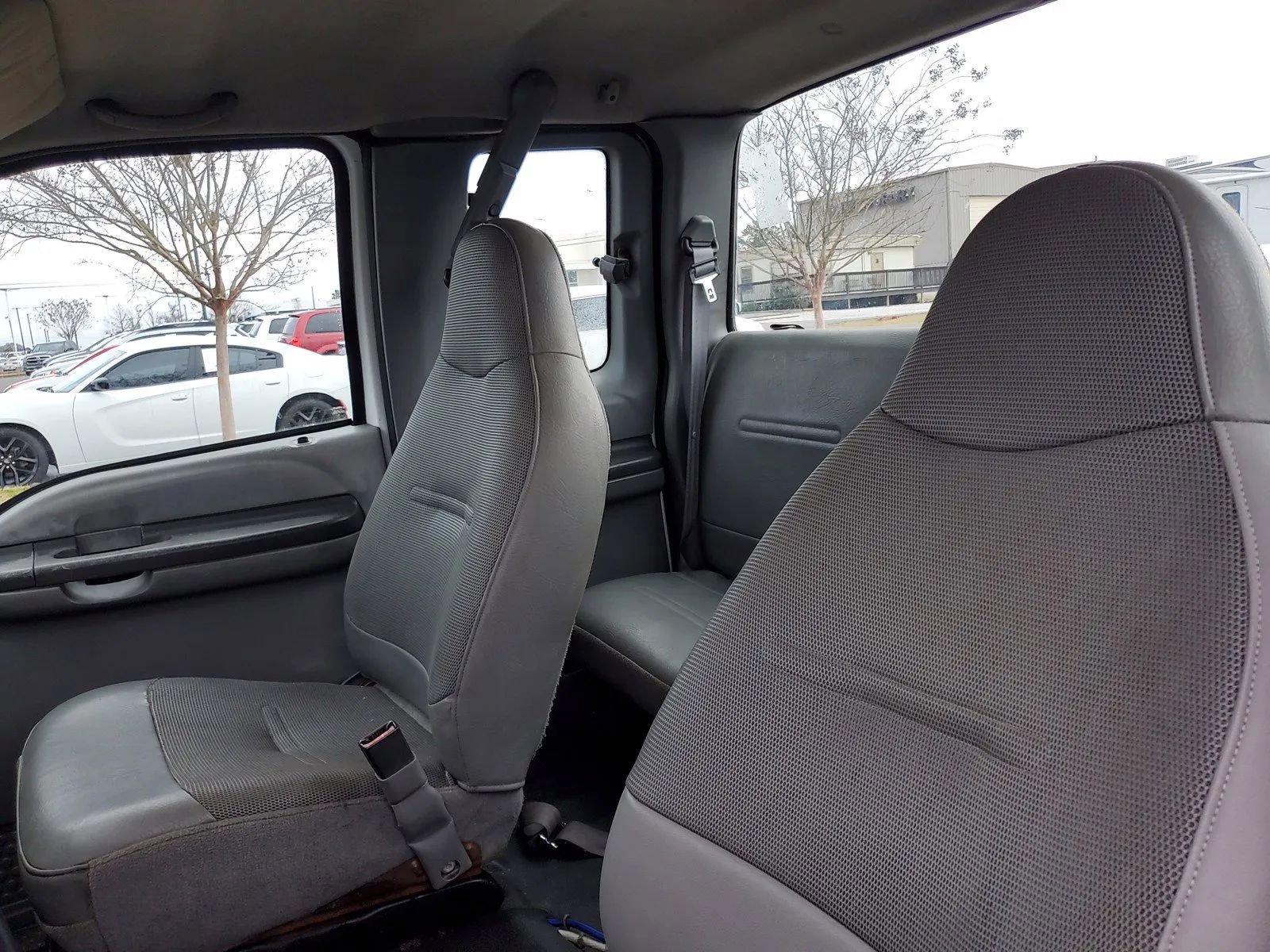 Used 2002 Ford F250 XL RWD image 7