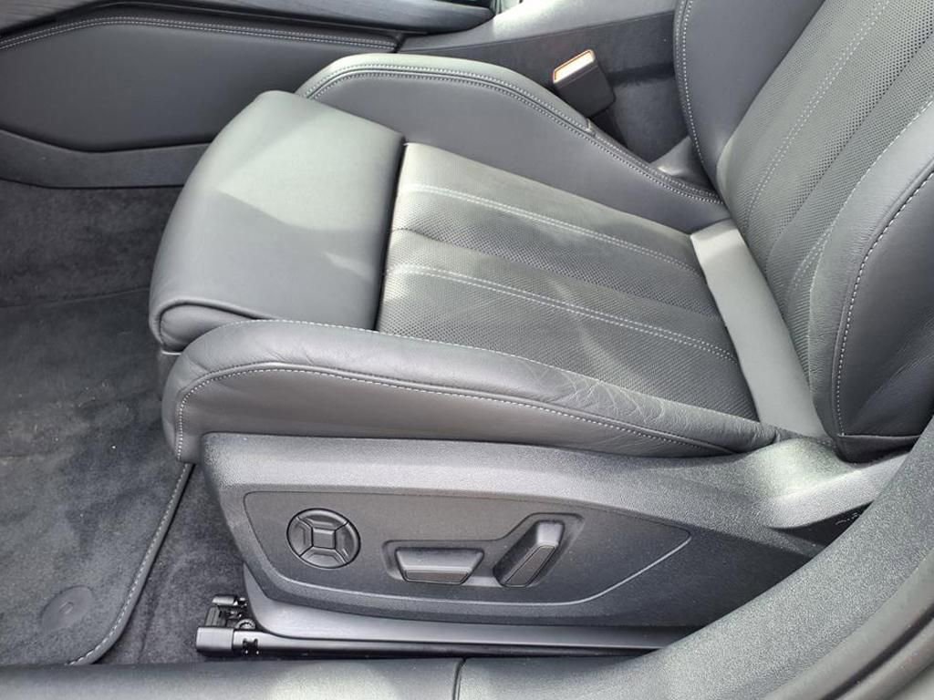 Used 2025 Audi A5 2.0T Premium Plus w/ Premium Plus image 9